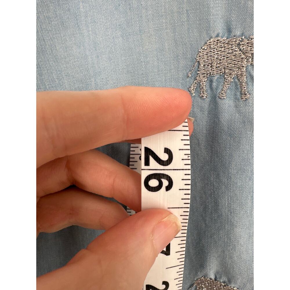 Crown Ivy Top Womens Medium Blue Chambray Elephant Print Button Casual Boho - Picture 7 of 8